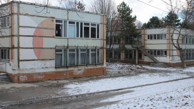 Chișinău: școli-fantomă cu bugete de sute de mii de lei